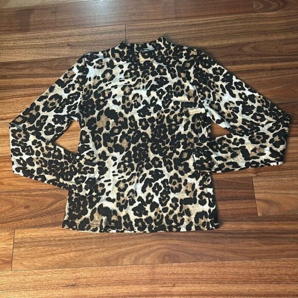 GAZE woman's mock neck cheetah print long sleeve shirt super soft with stretch